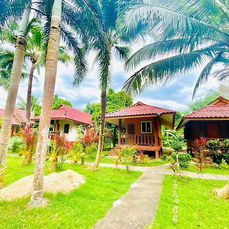 Khao Sok Nung House Hotel Khao Sok National Park Buitenkant foto