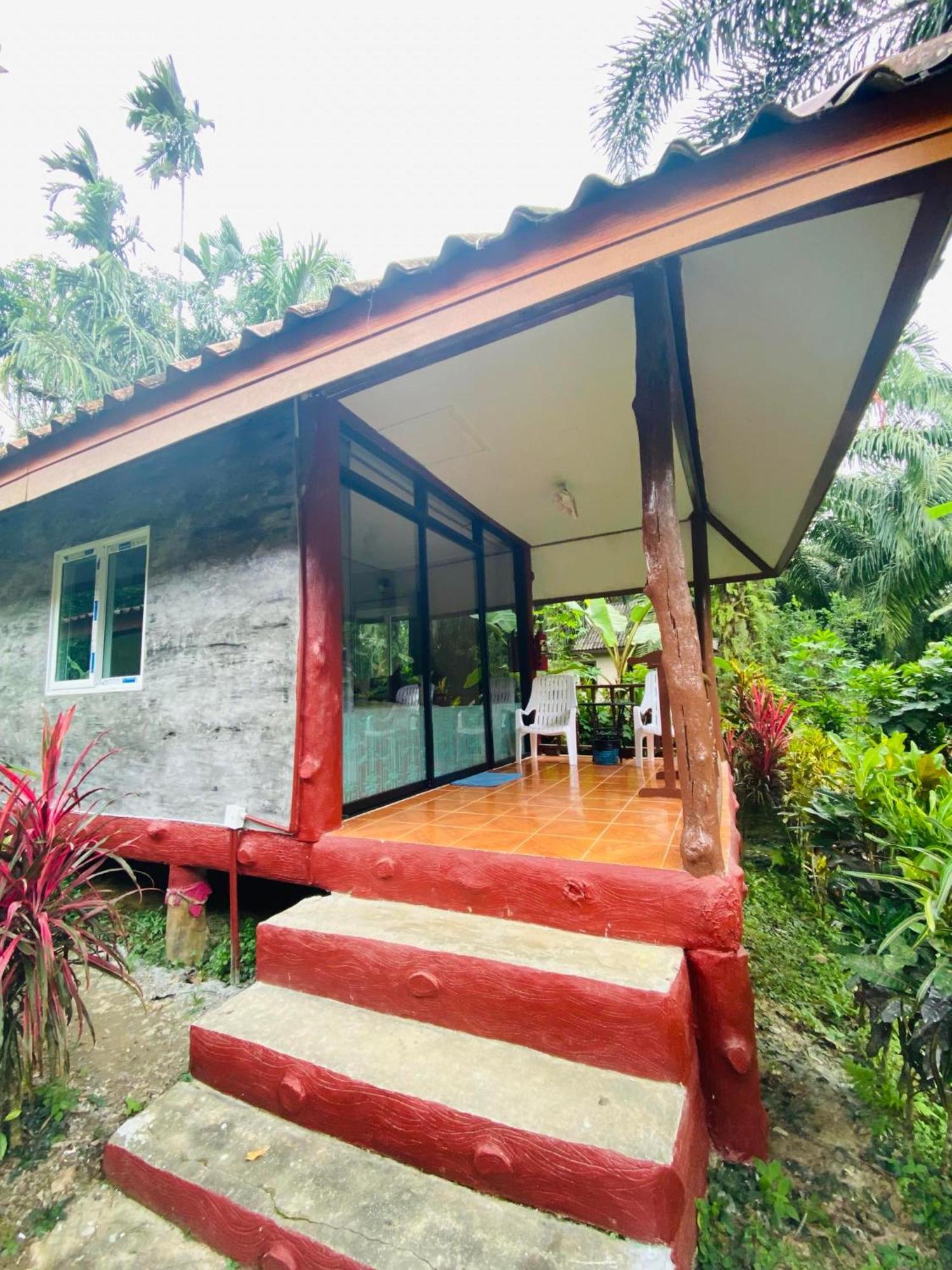 Khao Sok Nung House Hotel Khao Sok National Park Buitenkant foto