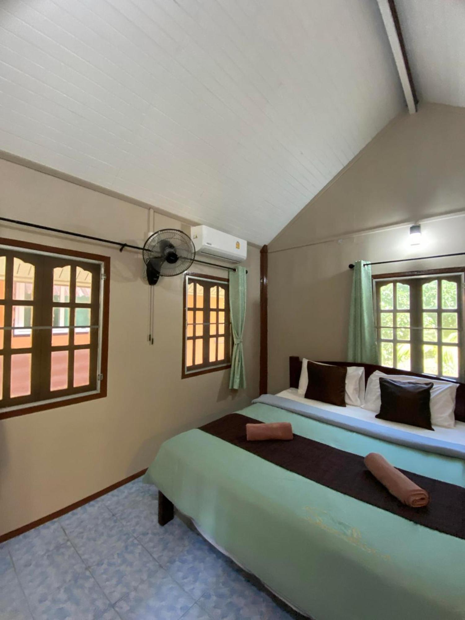 Khao Sok Nung House Hotel Khao Sok National Park Buitenkant foto