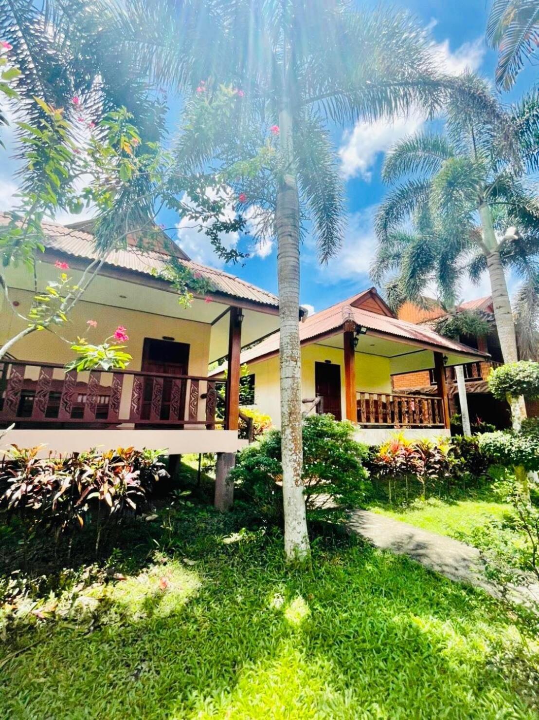 Khao Sok Nung House Hotel Khao Sok National Park Buitenkant foto