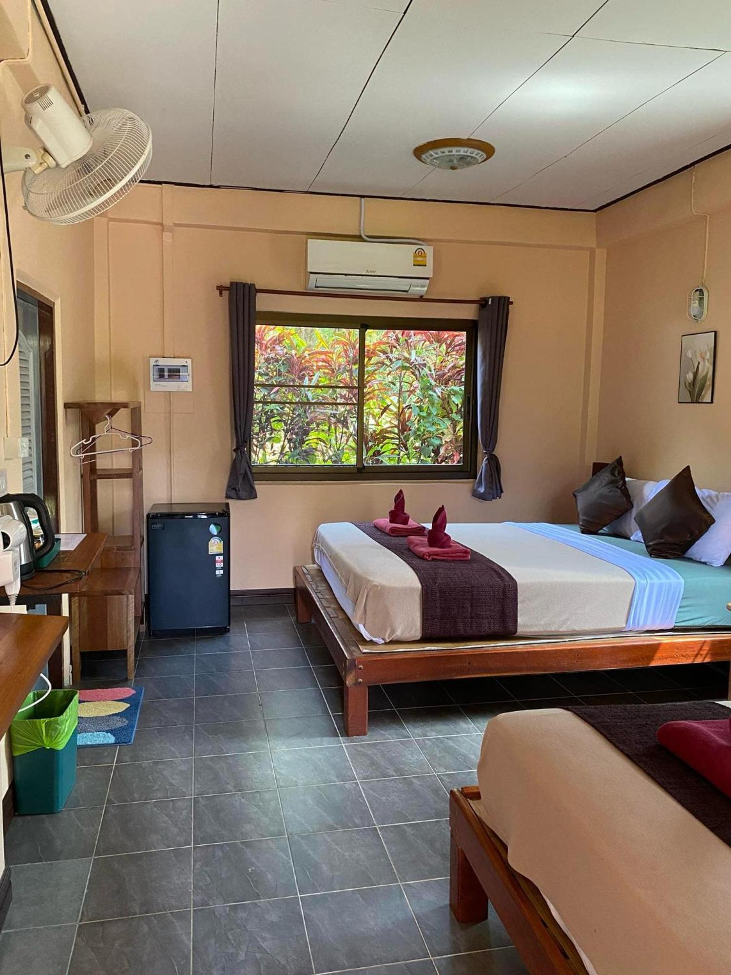 Khao Sok Nung House Hotel Khao Sok National Park Buitenkant foto