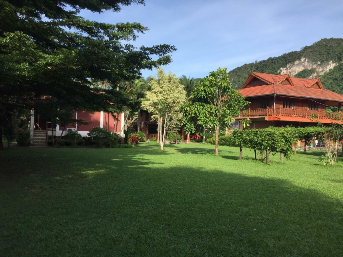 Khao Sok Nung House Hotel Khao Sok National Park Buitenkant foto
